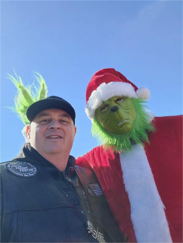 2023 Santa Selfies (7)