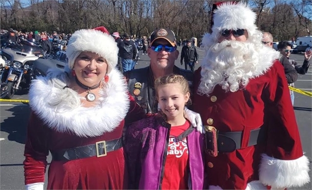 2023 Santa Selfies (14)