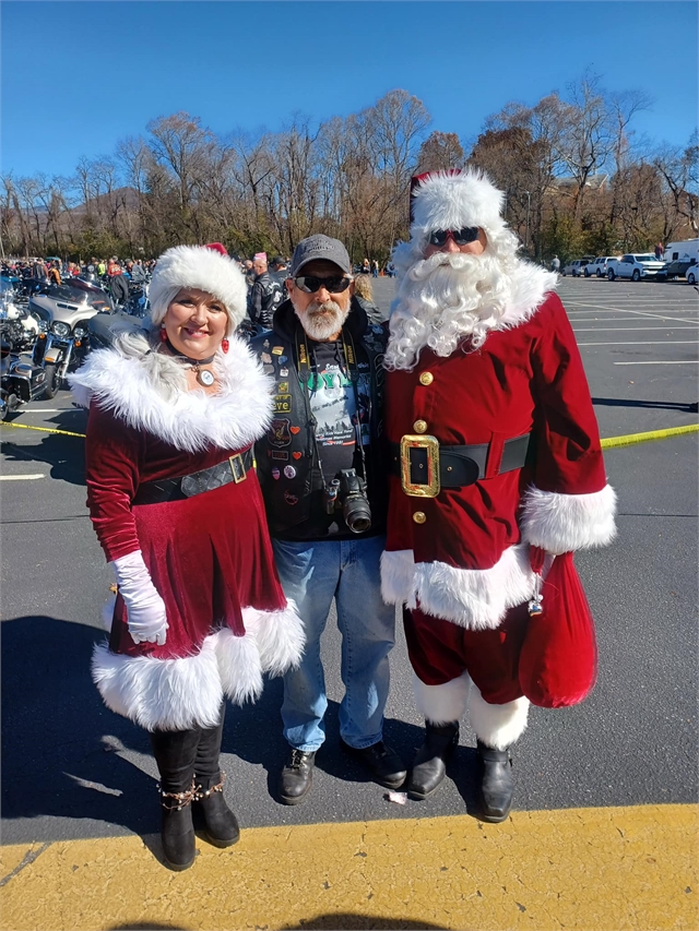 2023 Santa Selfies (16)