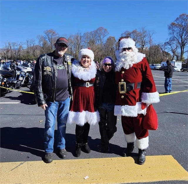 2023 Santa Selfies (18)