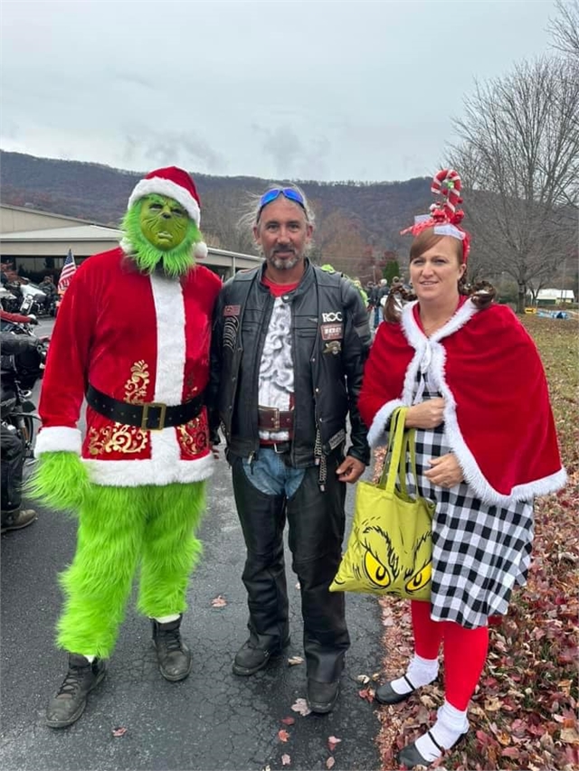 2023 Santa Selfies (22)