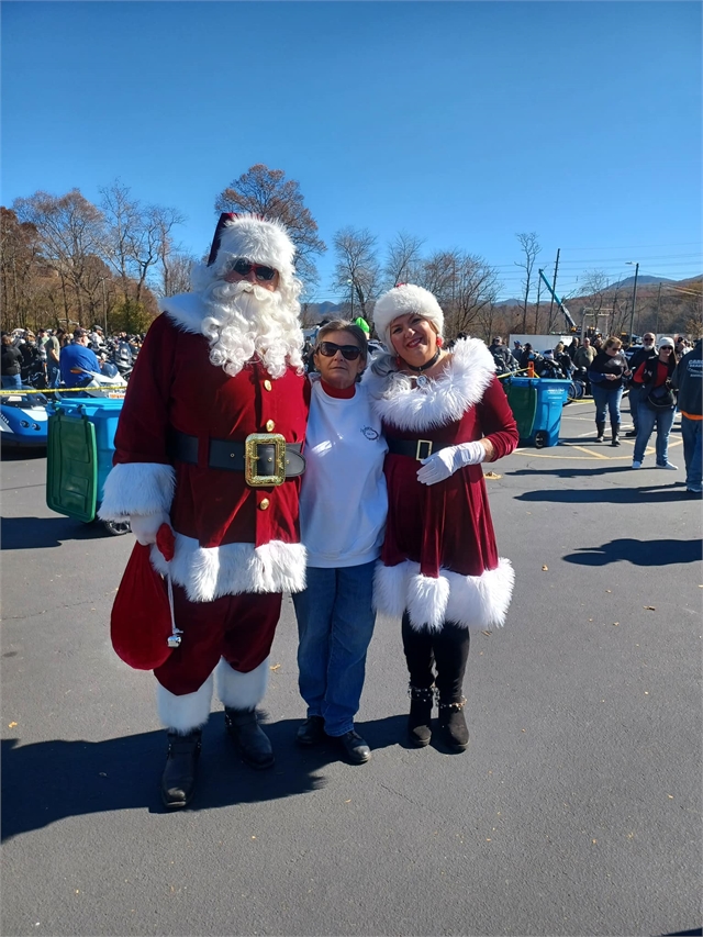 2023 Santa Selfies (30)