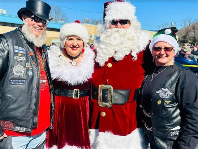 2023 Santa Selfies (31)