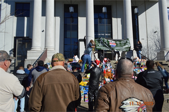 2023 Nov 18 Henderson County Toy Run