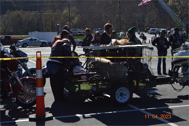 2023 Nov 4 Smoky Mountain Toy Run (32)