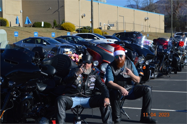 2023 Nov 4 Smoky Mountain Toy Run (33)