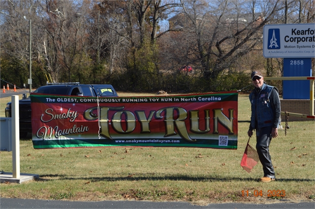 2023 Nov 4 Smoky Mountain Toy Run (80)