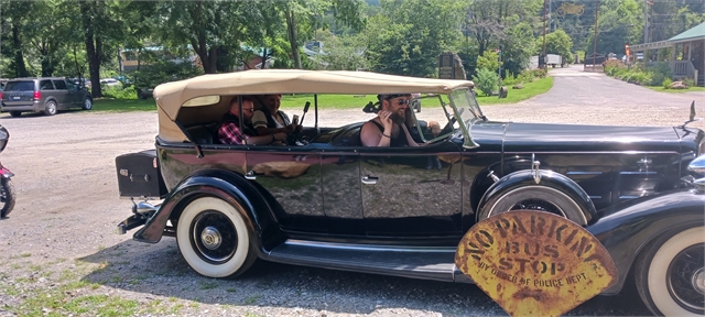 2023 July 21 UK HOG Couple Wedding Ride