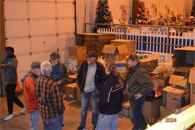 2024 Dec 7 SMHOG Bike Build for Eblen Charities