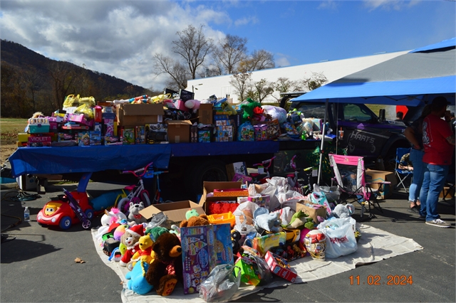 2024 Nov 2 44th Annual Smoky Mountain Toy Run (107)