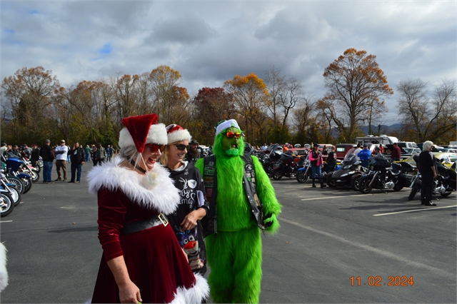2024 Santa Selfies (8)