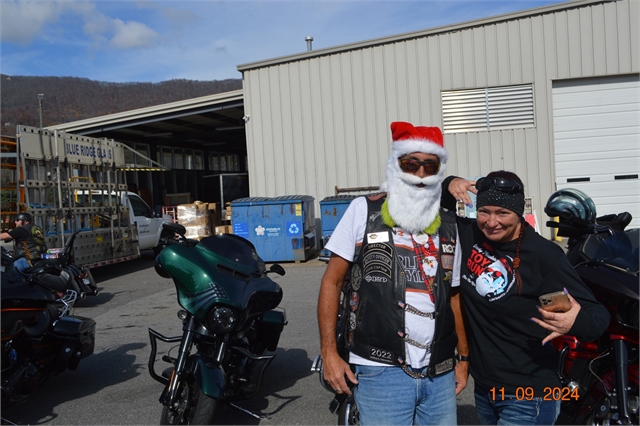 2024 Santa Selfies (12)