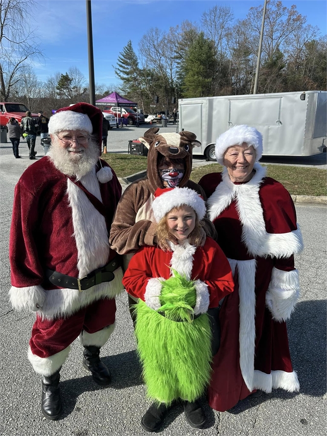 2024 Santa Selfies (18)
